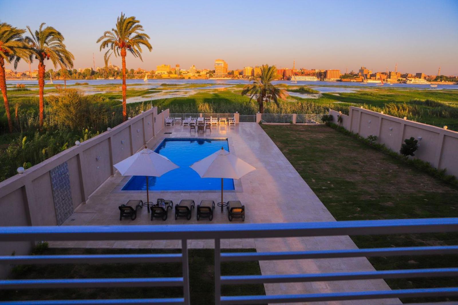 Royal Nile Villas - Pool View Apartment 2 Luxor Ngoại thất bức ảnh